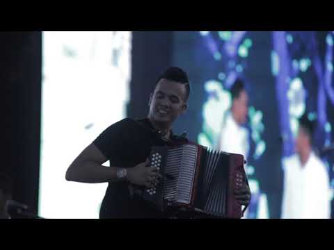 7. TU ENREDO EN VIVO - DIEGO DAZA & CARLOS RUEDA