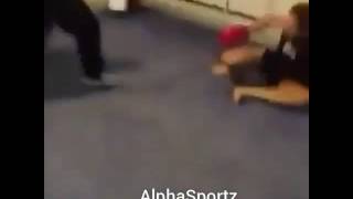 Grandpa knows how to fight !!!