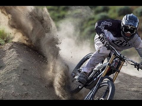 Downhill & Tribute 2017 - Tom Van Steenbergen