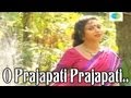 O Prajapati Prajapati Pakhna Melo | Bengali Song | Lata Mangeshkar