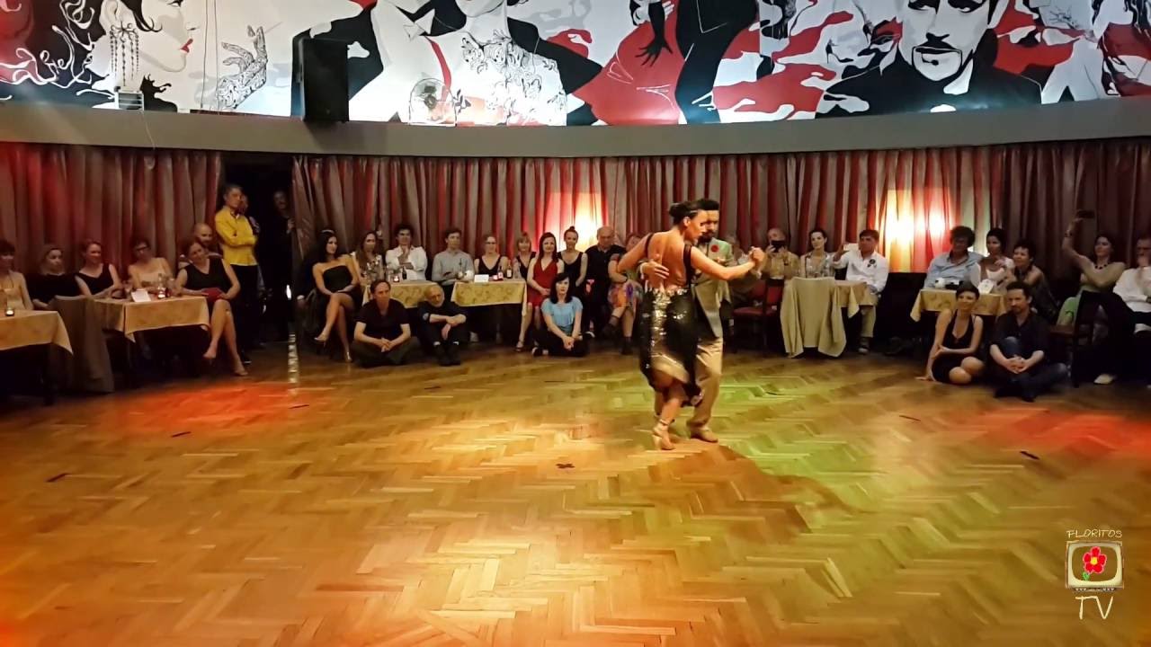 Virginia Pandolfi, Jonatan Aguero - Ricardo Tanturi - Alberto Castillo - La Vida Es Corta 2/5