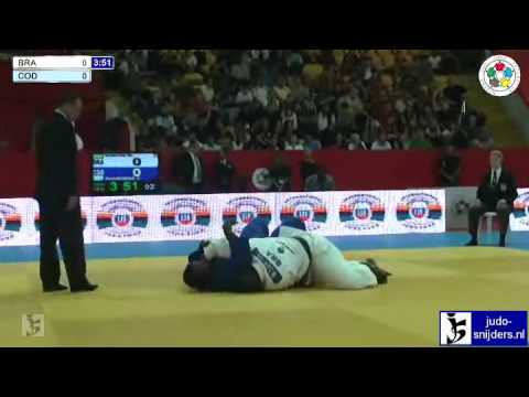 Judo 2012 Grand Slam Rio de Janeiro: Santos (BRA) - Mandembo (COD) [+100kg]