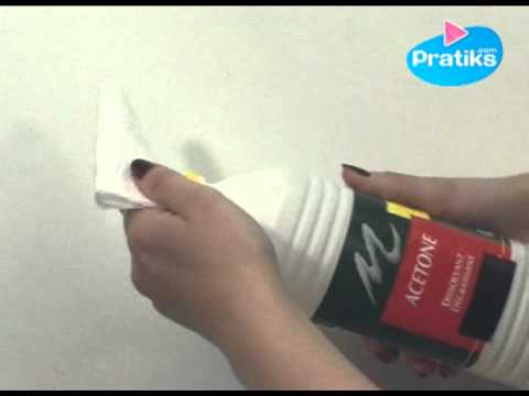 Comment effacer des traces tenaces sur un tableau blanc
