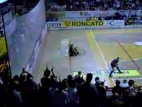 roll hockey - Champions L. - Bassano H54 vs F.C.B. - gol 1-1