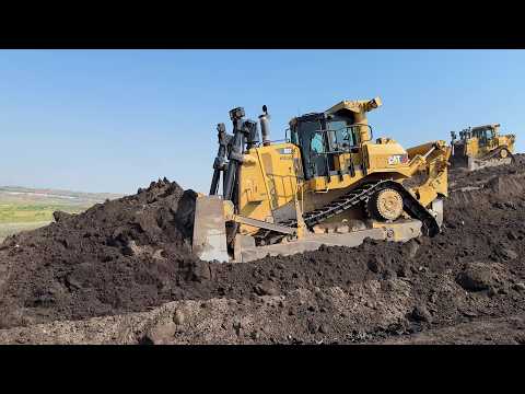 Mine Rehabilitation in Action: 3 Caterpillar D9T Bulldozers Reshape the Land - 4k