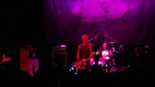 Duff McKagan's Loaded - Sick live in Santiago 09