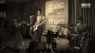 preview picture of video 'wasting time @ fnac - forum coimbra'