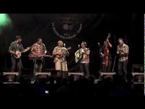 DAYBREAK IN DIXIE        G2 BLUEGRASS BAND & FRANK SOLIVAN (Se & USA)