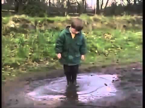 Les Teletubbies s'amusent sous la Pluie   Teletubbies en francais1