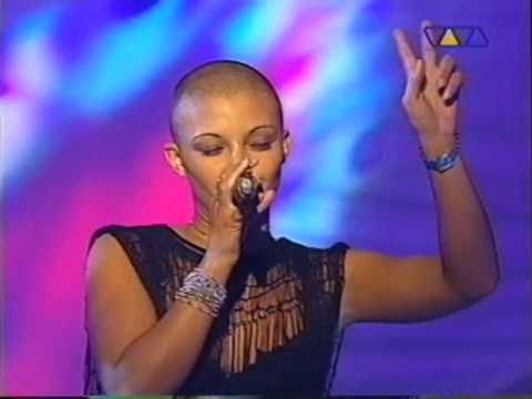 Sarah @ Tic Tac Two - Nie wieder (Live @ Comet 1999)
