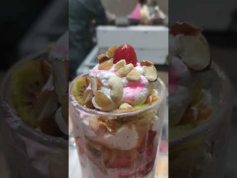 #icecream #shake Different types of shakes and faludas with ice cream