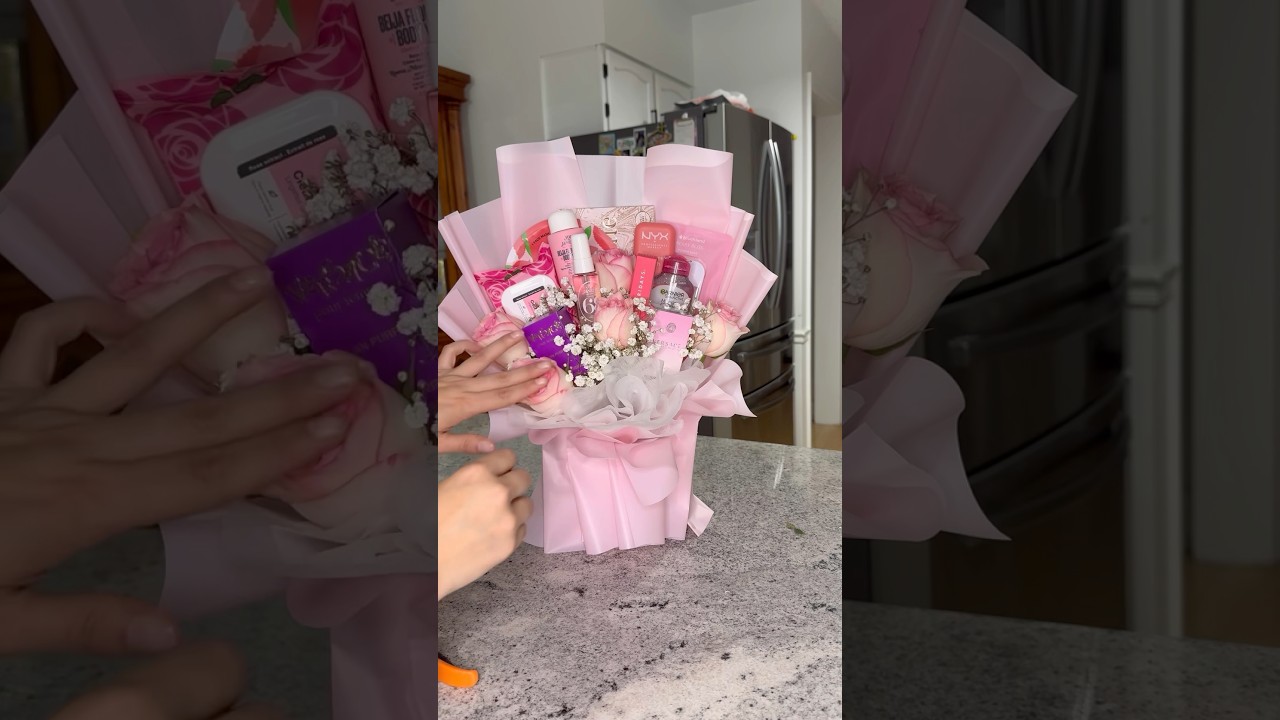 Makeup bouquet #bouquet #makeupbouquet #uniquegifts #giftstofallinlove #bouquet