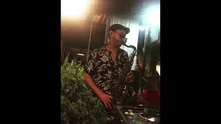 Vídeo real tocando no Restaurante Vila Aroma
