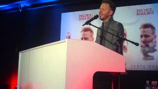 CUANDO AMAS A ALGUIEN NOEL SCHAJRIS ACUSTICO EN VIVO CONFERENCIA DE PRENSA SONY MUSIC