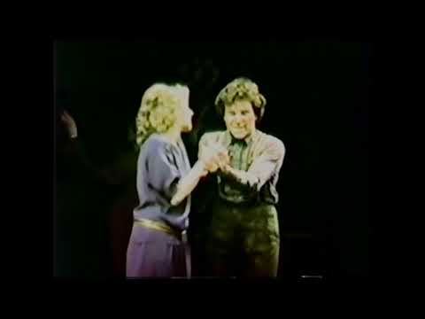 Poisoning Pigeons in the Park - Tomfoolery (1982) Donald Corren, Joy Franz, Tom Lehrer
