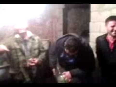 Formatia "FOAMETEA" la cumatrul Buflea in beci (partea 2)