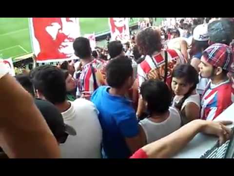 "Chivas vs santos Semifinal 2015 LA IRREVERENTE" Barra: La Irreverente &bull; Club: Chivas Guadalajara