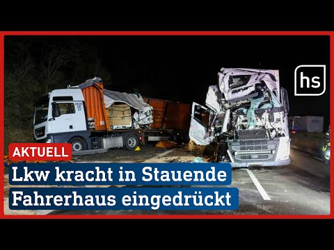 Schwerer Lkw-Unfall auf A7 | hessenschau