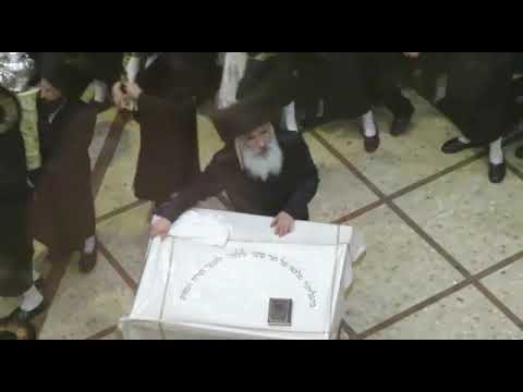 Hakofos Shniyos 5781 in Dushinsky