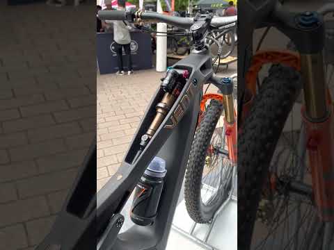 Rear Shock 🤝 Top Tube