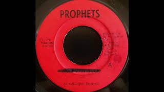 VIVIAN JACKSON &amp; THE RALPH BROTHERS - Conquering Lion [1972]