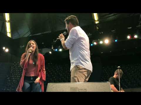 André & Felipe & Esther Marcos: És Meu Deus - Yadah Music Festival