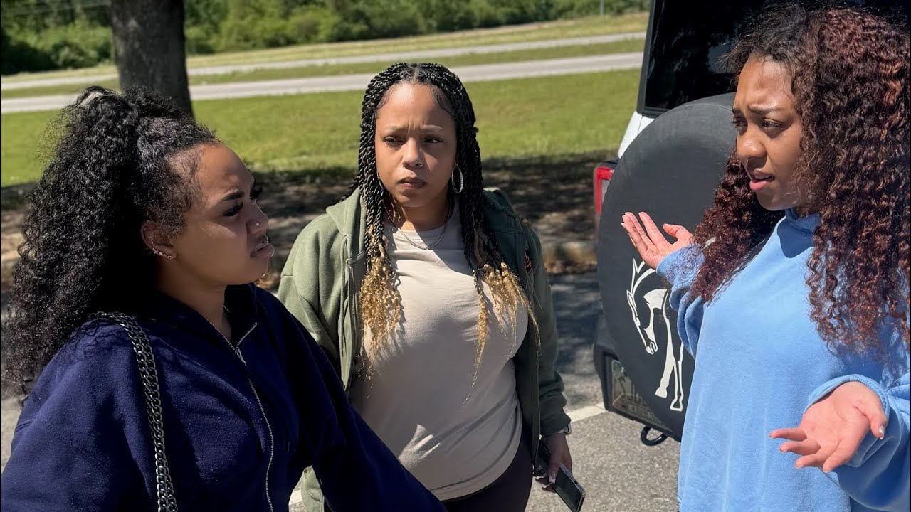 Lacreesha stops the car ready to put hands on Faith for complaining about the Whataburger job!