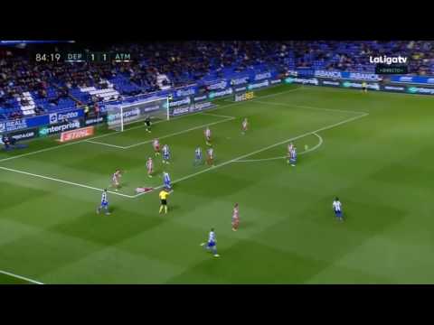 Fernando Torres Horrible Head Injury - Deportivo La Coruna vs Atletico Madrid 1-1 - La Liga 2017 HD