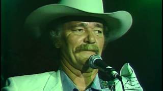 Ed Bruce Mamas Don&#39;t Let Your Babies Grow Up To Be Cowboys