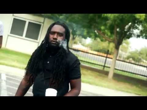 YoungHaze Ft. King Dmac - Cold Streetz