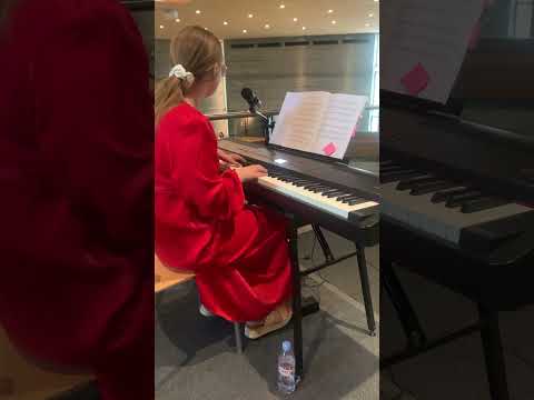 Srce predajem ti - Victoria Vidak