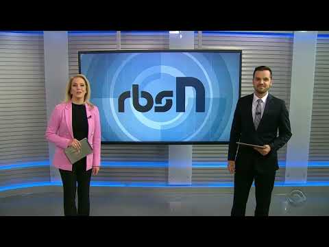 (RBS TV) RBS Notícias | Trecho e encerramento 18/08/2022 com Léo Saballa Jr e Daniela Ungaretti
