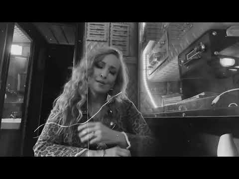 It Wasn’t God Who Made Honky Tonk Angels. Lee Newton #kittywells