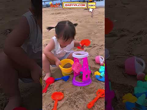 What’s the best toy for beach days? This 7-15yo Kids Beach Sand Toy Set is it! #babygear