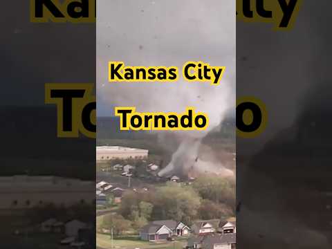 Kansas City Tornado: The Most Horrifying Footage