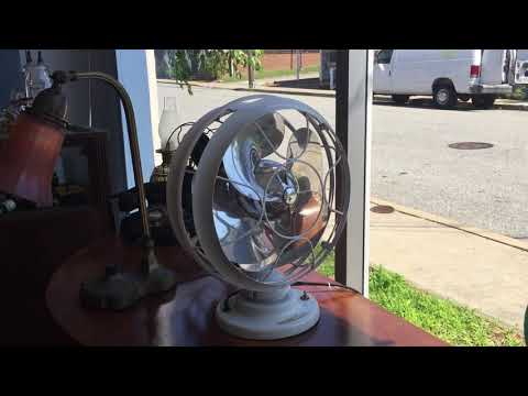 download lagu mp3 mp4 Emerson Silver Swan, download lagu Emerson Silver Swan gratis, unduh video klip Emerson Silver Swan