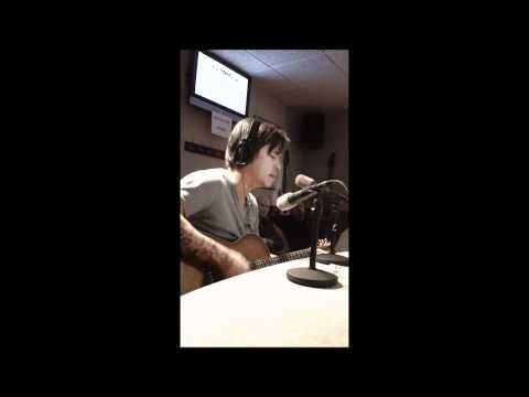 Noe Palma - Righteous and Rowdy 107.9 The Coyote.wmv