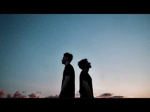 Petit Biscuit & Møme - Gravitation ft. Isaac Delusion (Official Audio)