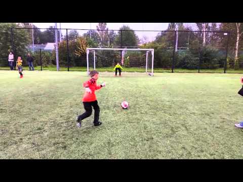 Penalty's E4-2015 Voorschoten 97 11-10-2014