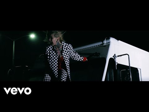 Diamond Dez - Kombat (Official Video)