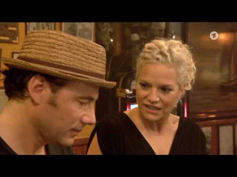 Inas Nacht - Bierdeckelfragen an Michael Herbig