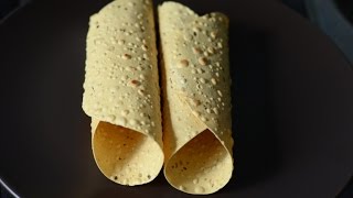 How to roll papad - YouTube