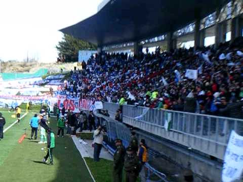 "LOS DEL SUR PUERTO MONTT v.s CATOLICA COPA CHILE 2010 TERCER GOL" Barra: Los del Sur &bull; Club: Deportes Puerto Montt