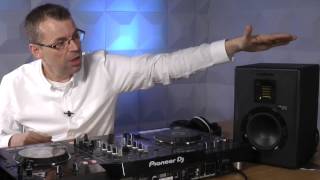 Video thumbnail for Samson RXA5 Active Studio Monitors Talkthrough by Digital DJ Tips