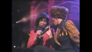 Bridge Over Troubled Water - Natalie Cole &amp; Whitney Houston LIVE 1990 HQ
