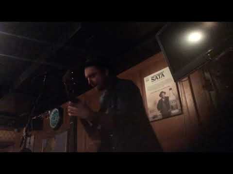 Hound Dog - Blue Suede Shoes - Johnny B. Goode medley - Antti Kajander Kitara Soi