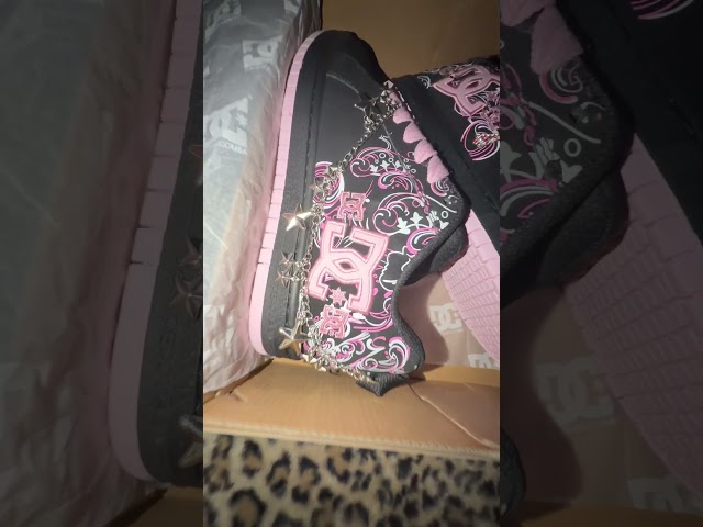 Vídeo relacionado con DC Shoes - DC Star Ph Jumper, Hombres, Radiant Yellow, S