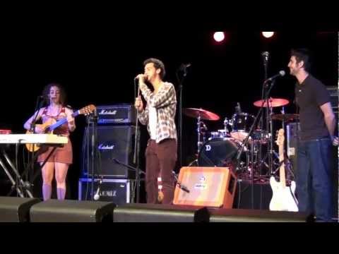 Ana Larousse, Arthur Mensch e Leo Fressato | Oração (em francês)