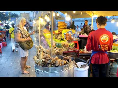 I Didn’t Expect THIS in Cambodia! 🇰🇭 Walk Street Chaktomuk Night Market