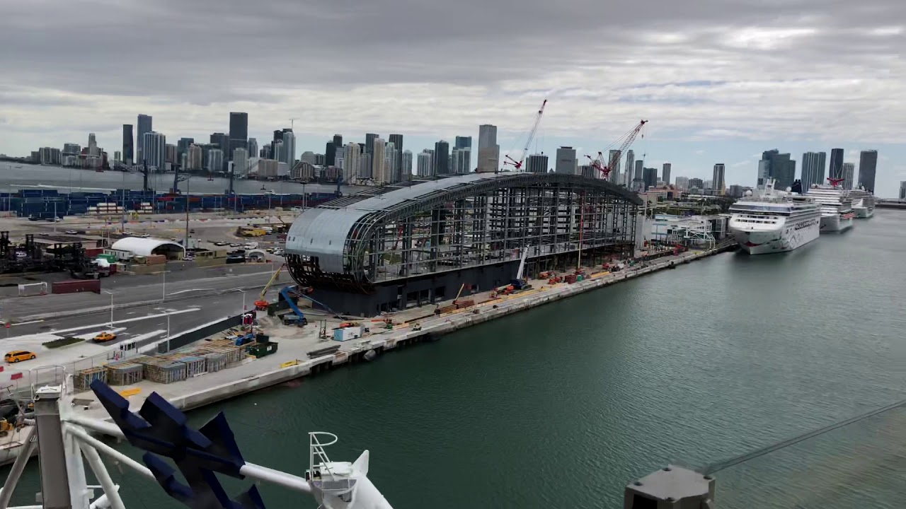 Symphony of the Seas - Cabin 14334 - Video 4